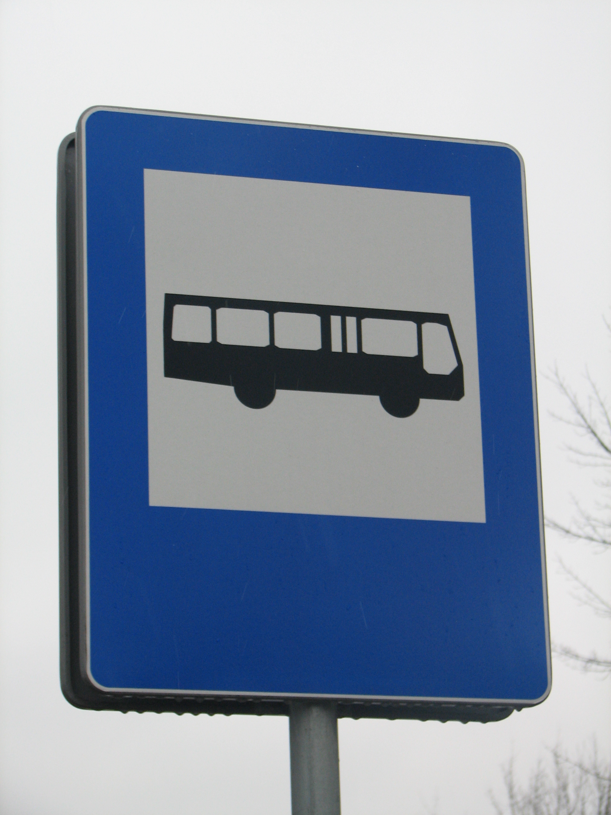 GŁODNO: Autobus wieczorową porą